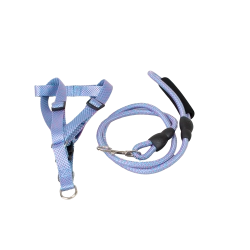 Correa con arnés resistente y duradera